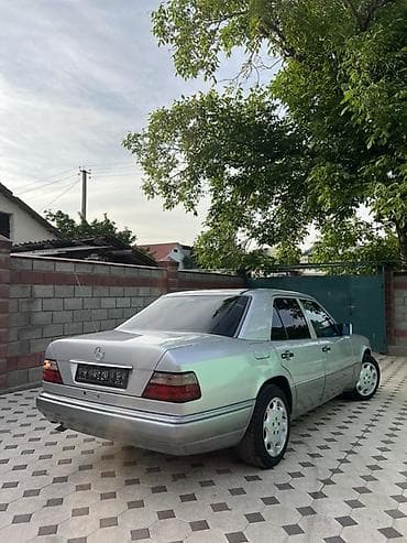 аксессуары для спринтера: Mercedes-Benz W124: 1994 г., 2 л, Механика, Бензин, Седан — 10