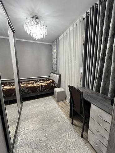 Дома: Продается теплый кирпичный дом, общая площадь 140 м^2, 3 спальни, зал — 3