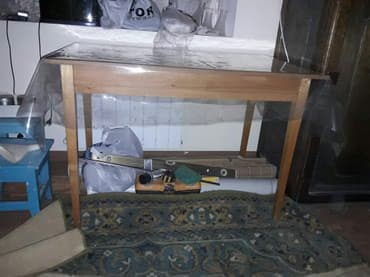 кухонные столы бу: Кухонный стол. Крепкий. Нужно подклеить ножку так как она отходит — 2