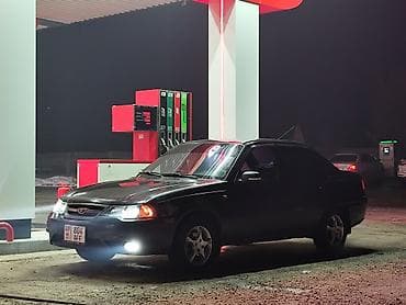 Daewoo Nexia: 2008 г., 1.6 л, Механика, Бензин, Седан