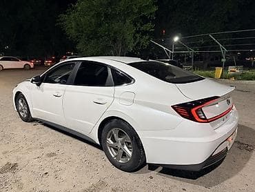 Hyundai Sonata: 2019 г., 2 л, Автомат, Газ, Седан — 3