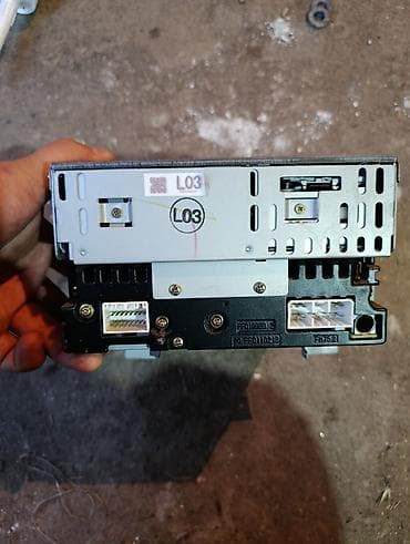 honda odisei: Штатная магнитола Subaru с 6‑дисковым CD‑чейнджером и кассетной декой — 2