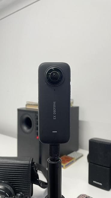 Экшн‑камера Insta360 X3 - Съёмка 360° до 5.7K (H.265), фото 72 МП;
