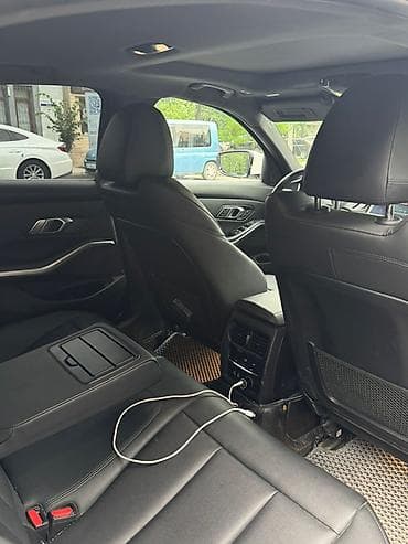 BMW 3 series: 2019 г., 2 л, Автомат, Бензин, Седан — 4
