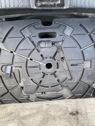 e55 compressor: Mazda Atenza: 2003 г., 2 л, Автомат, Бензин, Хэтчбэк — 10