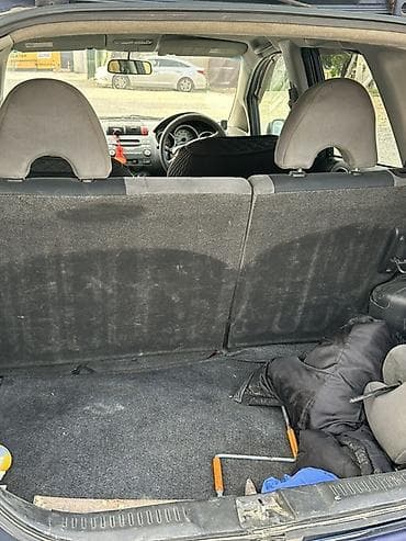 Продажа авто: Honda Fit: 2002 г., 1.3 л, Вариатор, Бензин, Хэтчбэк — 10