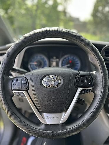 сиенна sienna: Toyota Sienna: 2018 г., 3.5 л, Автомат, Бензин, Минивэн — 9