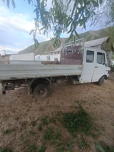 спринтер сапок: Mercedes-Benz : 1990 г., 2.9 л, Механика, Дизель, Бус — 1