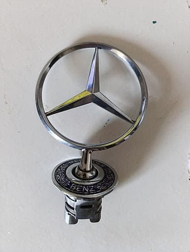 Эмблема-значок на капот Mercedes-Benz с креплением. - Оригинальный