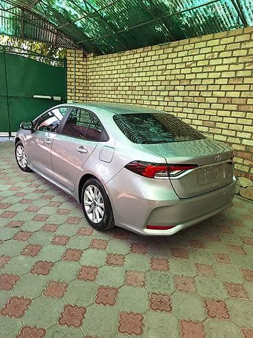 coroll: Toyota Corolla: 2024 г., 1.8 л, Вариатор, Гибрид, Седан — 4