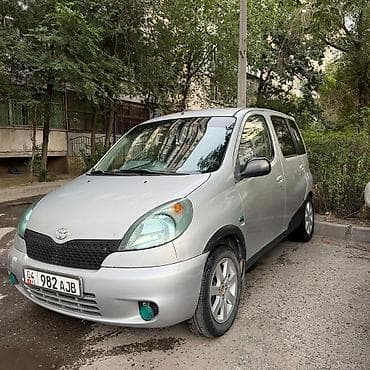 e2 byd: Toyota Yaris Verso: 2000 г., 1.3 л, Механика, Бензин, Минивэн — 5
