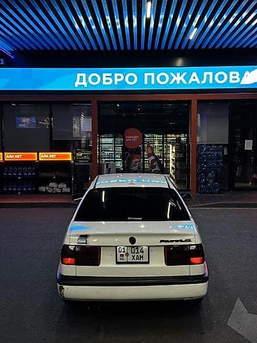 купить кран 25 тонн бу: Volkswagen Passat: 1993 г., 1.8 л, Механика, Бензин, Седан — 7