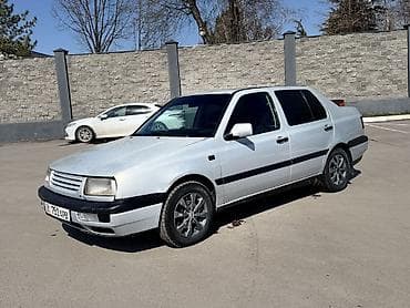 Volkswagen: Volkswagen Vento: 1993 г., Седан — 7
