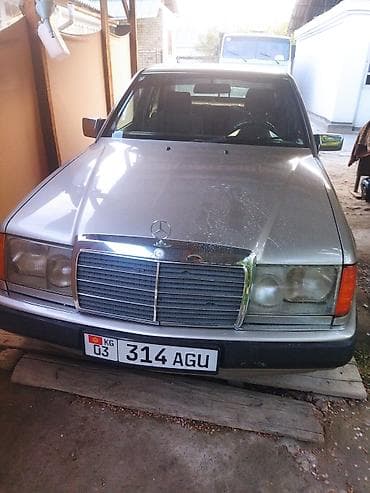belarus 892 2: Mercedes-Benz W124: 1991 г., Седан — 3