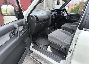 sg 9: Isuzu Bighorn: 2000 г., 3 л, Автомат, Дизель, Внедорожник — 5