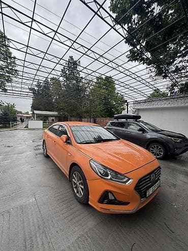 Транспорт: Hyundai Sonata: 2019 г., Автомат, Газ, Седан — 2
