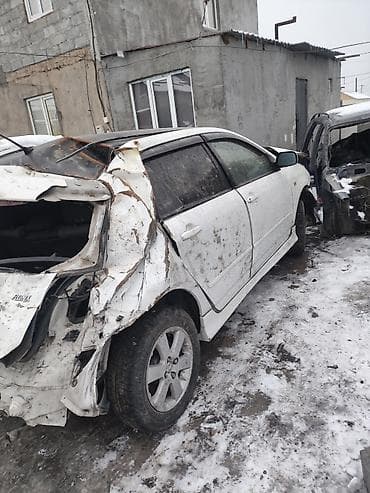 ГБО: Toyota RunX (хэтчбек) на разбор. Комплектация и что цело по фото: - — 2