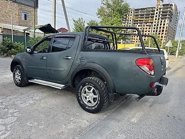 Унаа сатуу: Mitsubishi L200: 2007 г., 2.5 л, Кол менен иштөөчү, Дизель, Пикап — 2