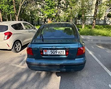 Hyundai Elantra: 2000 г., 1.6 л, Кол менен иштөөчү, Бензин, Хетчбек — 2
