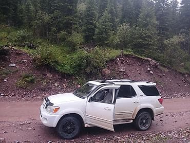 Toyota Sequoia: 2005 г., 4.7 л, Бензин, Внедорожник
