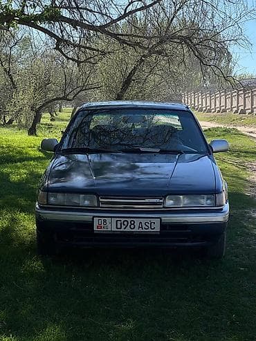 kia k5 2017: Mazda 626: 1987 г., Ручные, Бензин, Седан — 3