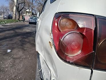 сполер: Toyota Harrier: 1998 г., 2.4 л, Кроссовер — 6