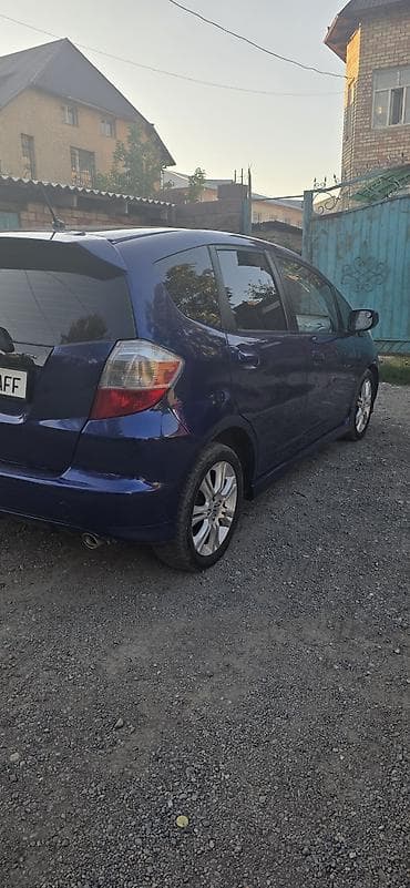 Продажа авто: Honda Fit: 2010 г., 1.5 л, Автомат, Бензин, Хэтчбэк — 4
