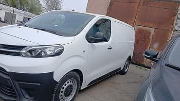 саньёнг муссо: Toyota ProAce (фургон, 2020г.механика 6ступка,отличном состоянии — 3