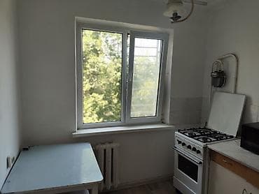 Квартиры: 3 комнаты, 58 м², 104 серия, 4 этаж, Старый ремонт — 10
