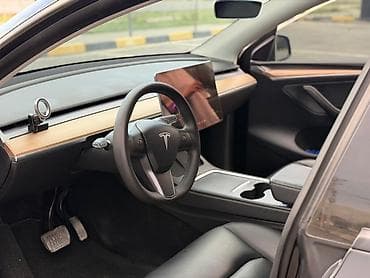 электромобиль: Tesla Model Y: 2020 г., Электромобиль, Кроссовер — 5