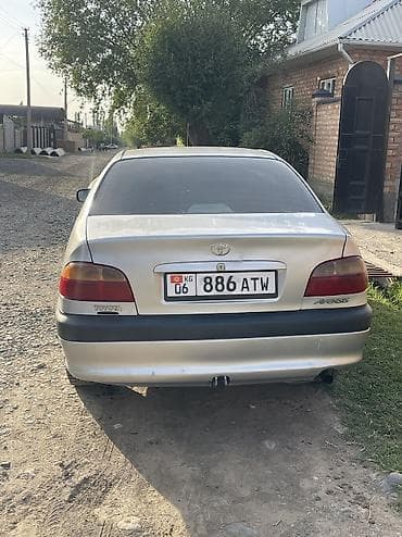 Toyota Avensis: 2001 г., 1.6 л, Механика, Бензин, Седан — 3