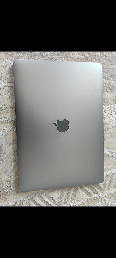 экран на компьютер: MacBook Pro 13" (2017, Four Thunderbolt 3 Ports) — Space Gray — 3
