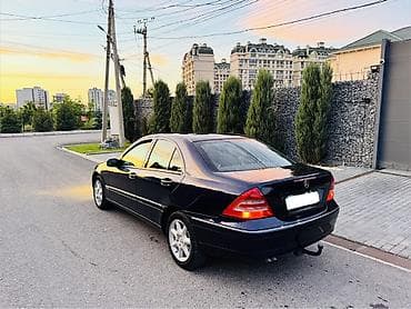 брала дорого: Mercedes-Benz C-Class: 2000 г., 2.4 л, Автомат — 7