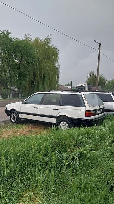 Volkswagen Passat Variant: 1989 г., 1.8 л, Механика, Бензин, Универсал