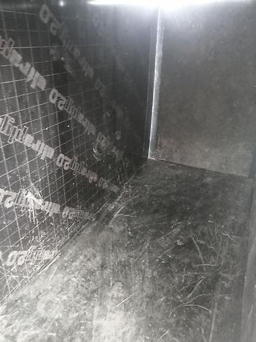 Багажники на крышу и фаркопы: Родные Резиновые Полики Для багажника Audi, цвет - Черный, Б/у, Самовывоз — 1