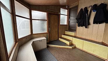 🏡 Продаётся частный дом в Бишкеке 📍 Район Аламединского рынка |