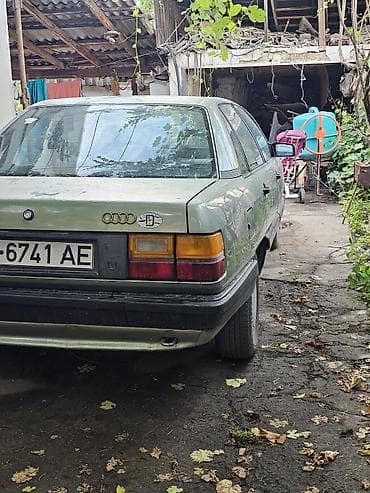 124 стиль: Audi 100: 1984 г., 1.8 л, Механика, Бензин, Седан — 10