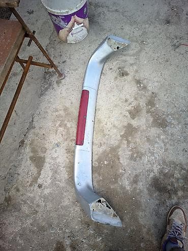 Задний спойлер Б/у