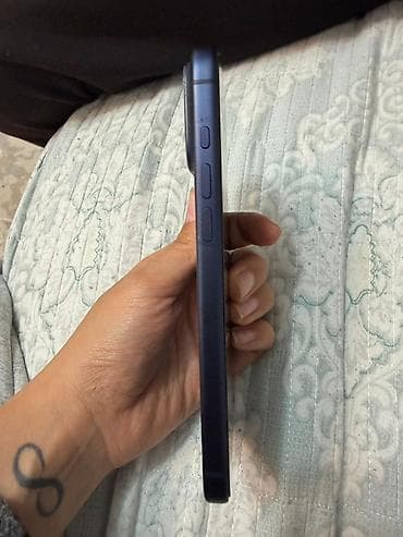 macbook m1 max: IPhone 17 Pro Max, 1 ТБ, Синий, Чехол, 100 % — 7