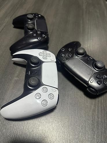 джостики ps3: Продаются джойстики в хорошем состоянии! По 3000 сом. Sony — 1