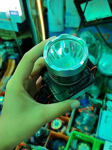 Мощный налобный фонарь с большим рефлектором Описание: - Светодиодный — 2