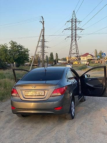 650: Hyundai Solaris: 2012 г., 1.6 л, Автомат, Бензин, Седан — 8