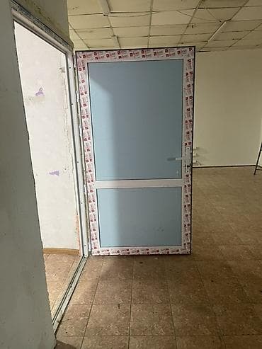 ПВХ-дверь входная/межкомнатная из профиля Grain (оконные системы). -