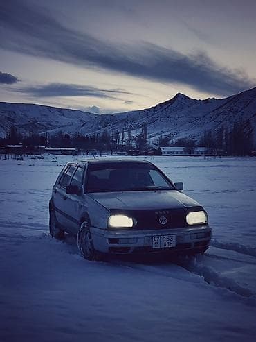 фара на w202: Volkswagen Golf: 1992 г., 1.8 л, Ручные, Бензин, Хэтчбэк — 1