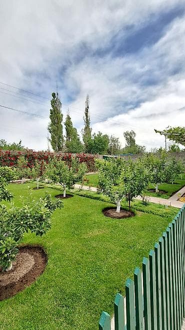Продаётся уютный кирпичный дом в жилмассиве Ак-Орго, 100 м от ул — 9