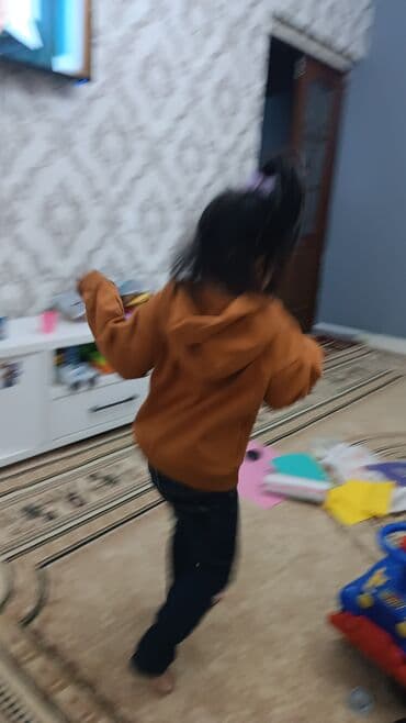 Ищу работу Няня у себя дома смотрю деток круглый сутки час день ночь