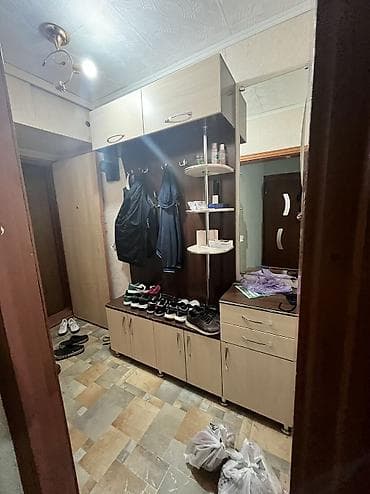 Гарнитур для прихожей, Б/у, Шкаф, ДСП, Самовывоз, цвет - Бежевый