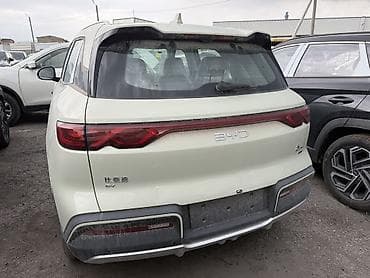 черный byd: BYD Yuan Up: 2025 г., Электромобиль, Кроссовер — 6