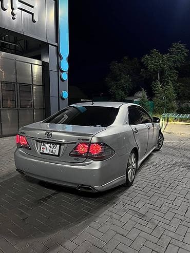 сапог крыло: Toyota Crown: 2008 г., Гибрид, Седан — 1