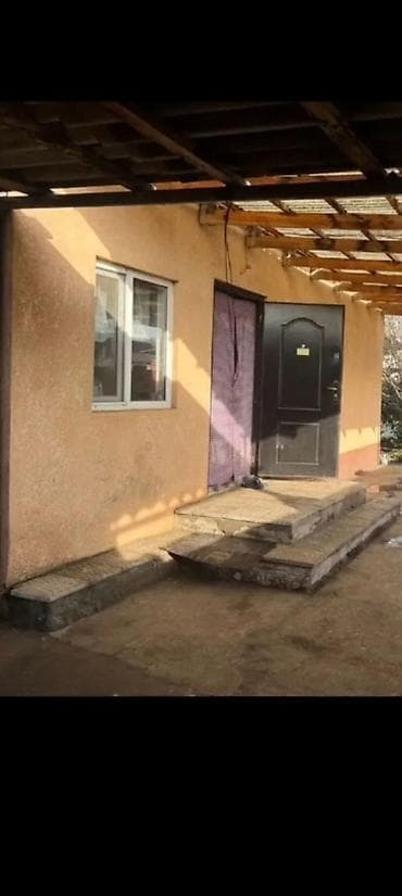 варианты: 57 м², 3 комнаты, Парковка, Забор, огорожен — 3